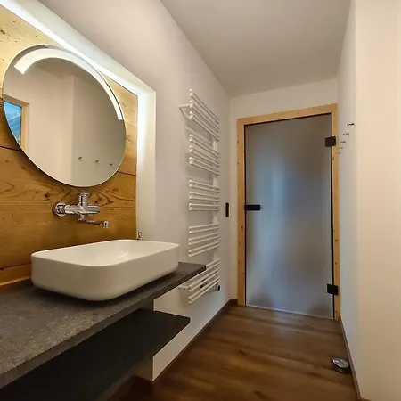 Tischla & Apartament