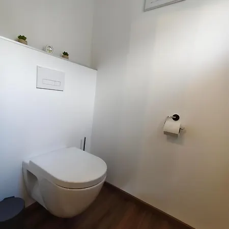 Apartament Tischla & *